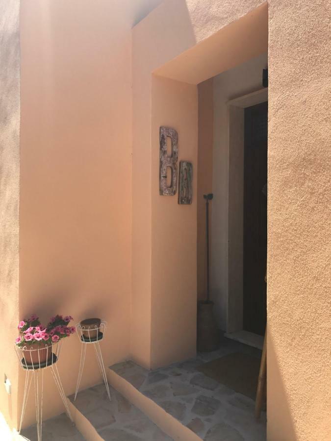 Le 25 Tartarughe Bed and Breakfast Santa Teresa Gallura Eksteriør billede